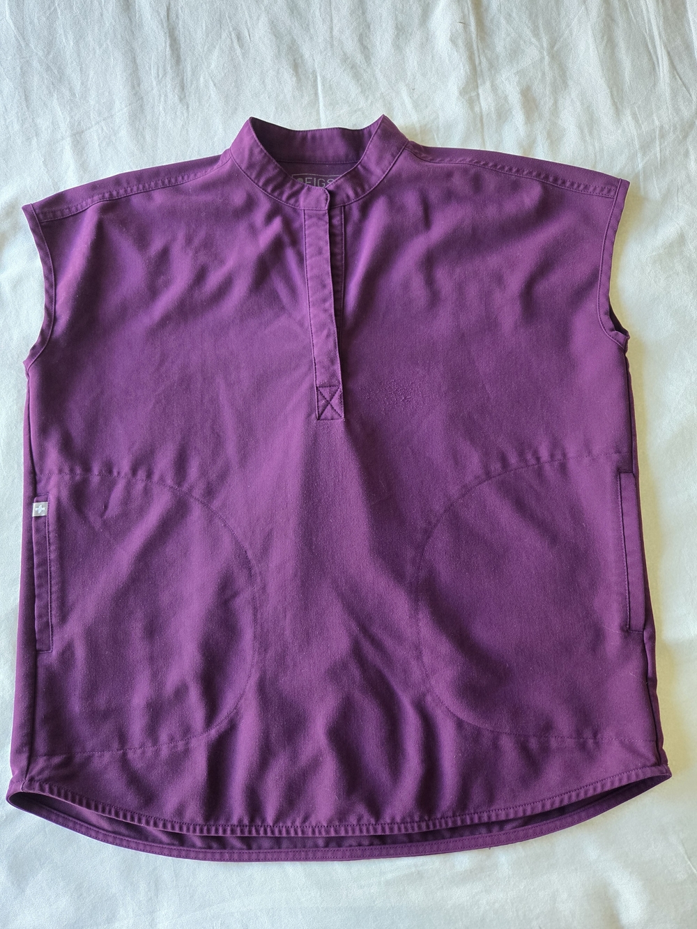 Figs Women's Sleeveless V-Neck Rafael Top, Purple, Size XS